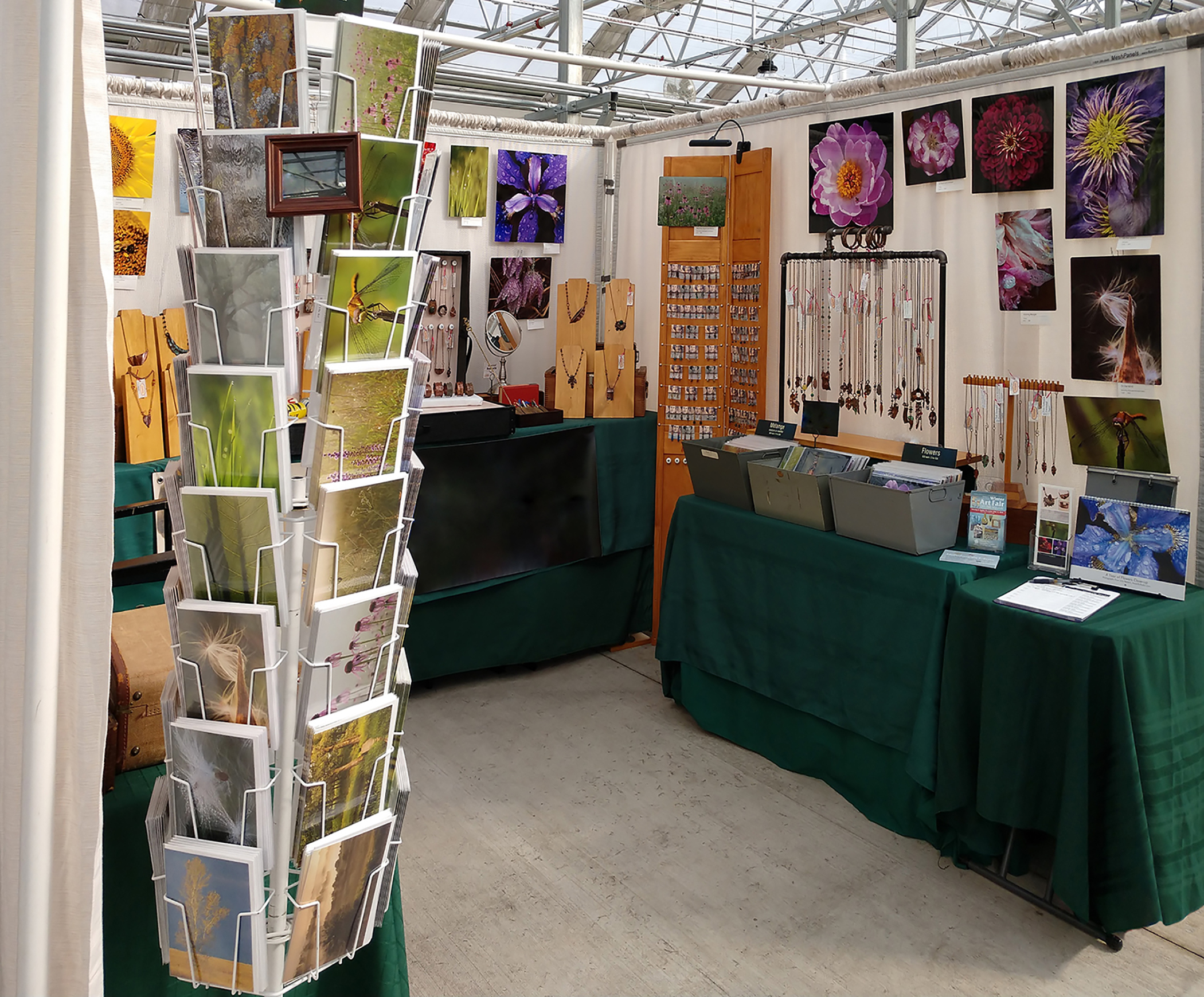 art and jewelry booth set up